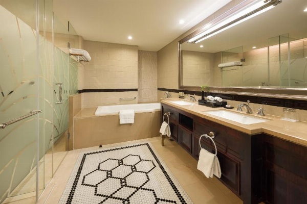 Paramount Gallery Hotel image 39
