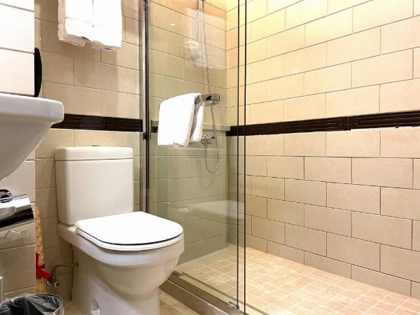 Paramount Gallery Hotel image 45