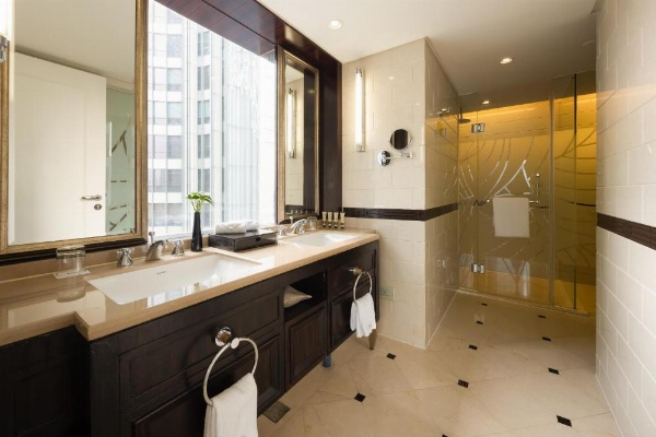 Paramount Gallery Hotel image 68
